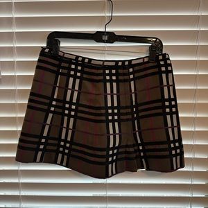 Burberry skirt- US Sz 8- worn once